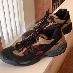 North Face Men’s Hiking Shoe Size 9